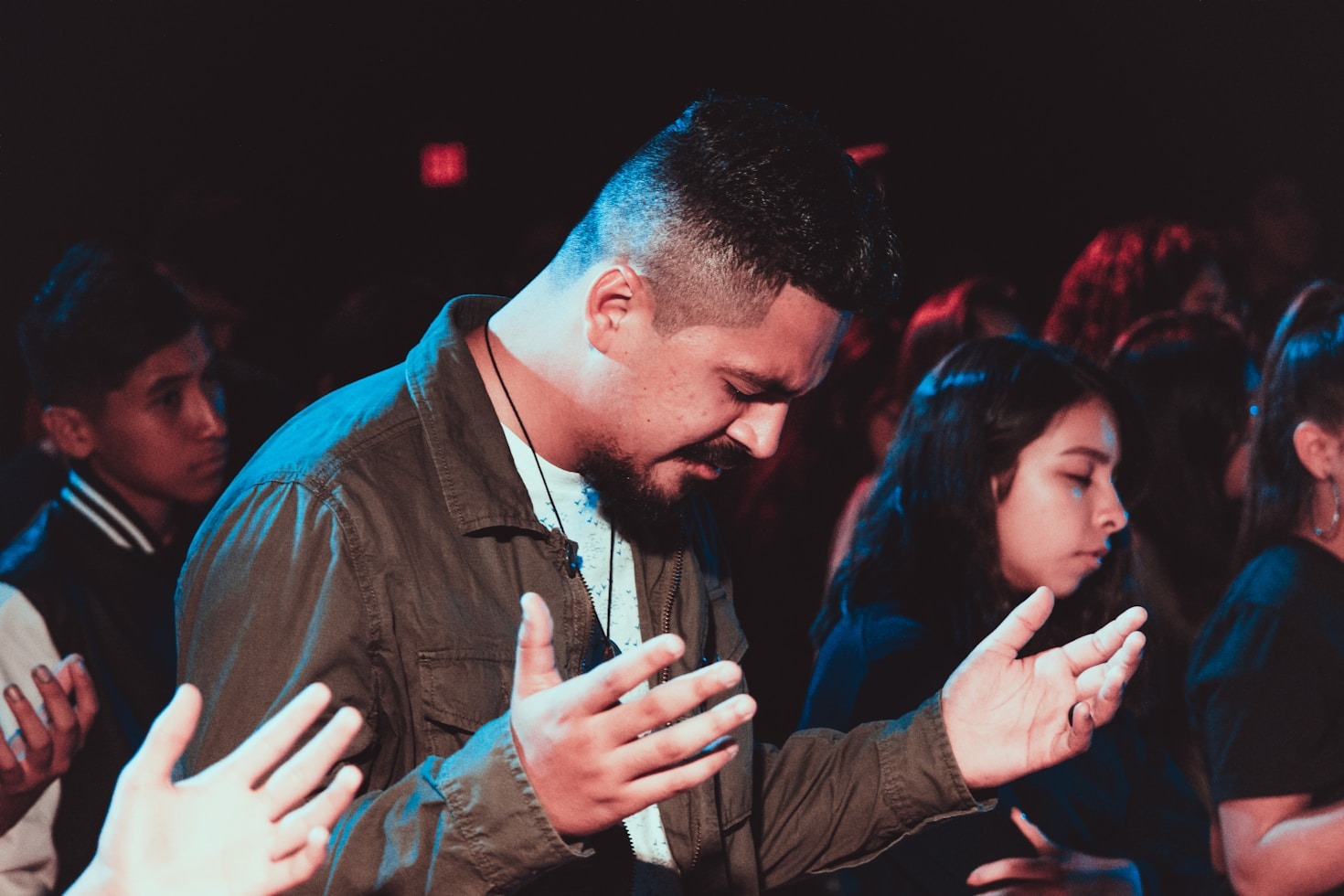 10 Bible Verses to Strengthen Your Prayer Life